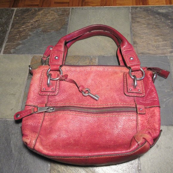 Medium Red Leather Fossil bag. - Picture 11 of 12